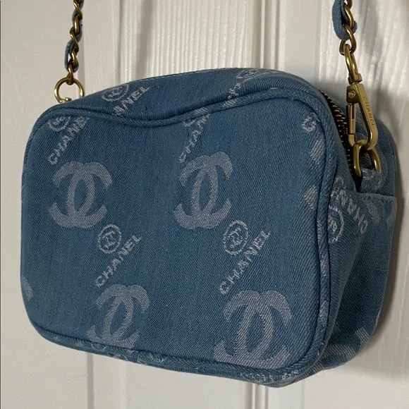 Chanel Beaute Makeup Denim Blue Crossbody Pouch Bag - Picture 2 of 16